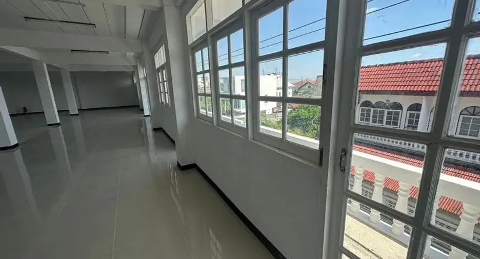 For rent office in Phra Khanong, Bangkok