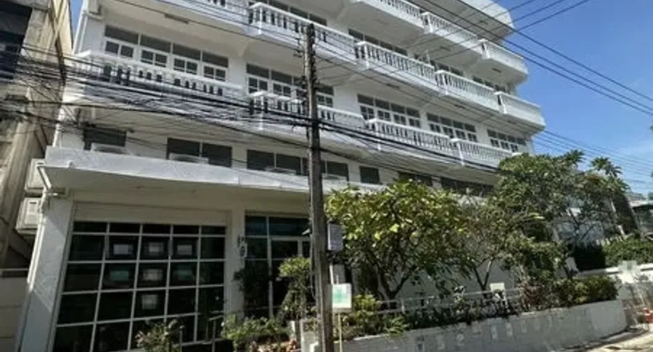 For rent office in Phra Khanong, Bangkok