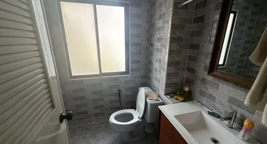 For rent 5 bedrooms office in Sathon, Bangkok