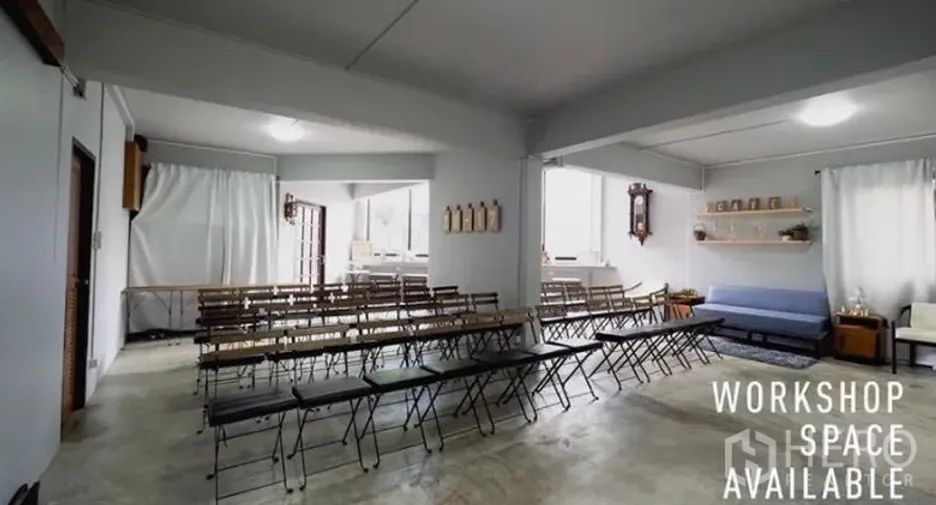For rent 4 bedrooms office in Khlong Toei, Bangkok