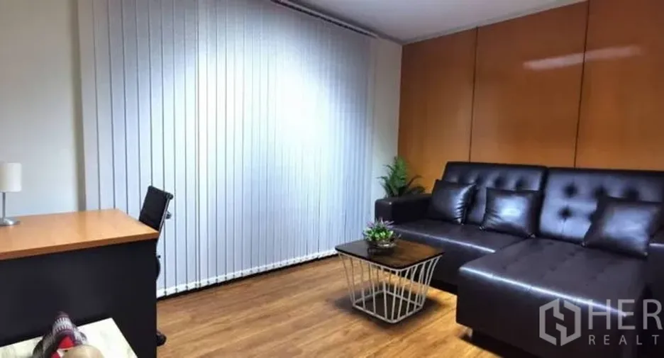 For rent 6 bedrooms office in Watthana, Bangkok