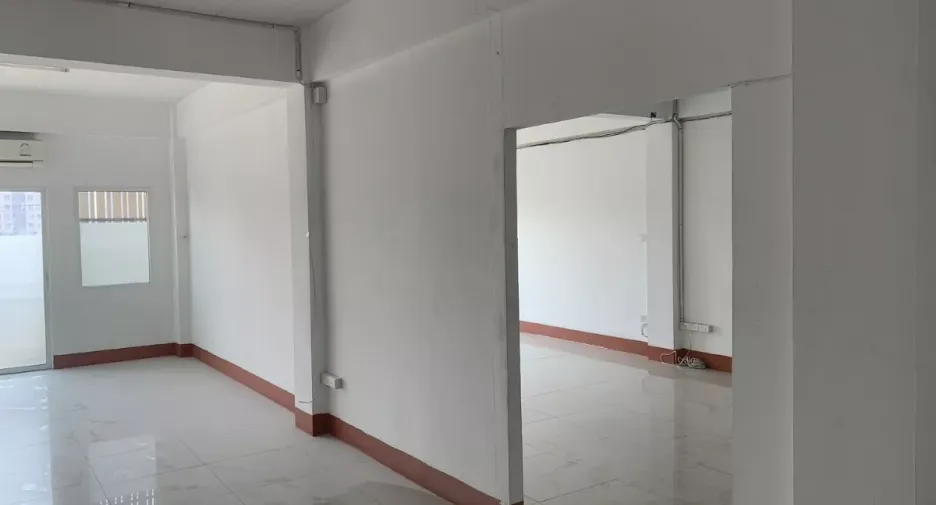 For rent office in Lat Krabang, Bangkok