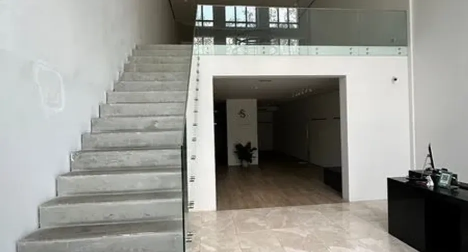 For rent office in Phra Khanong, Bangkok