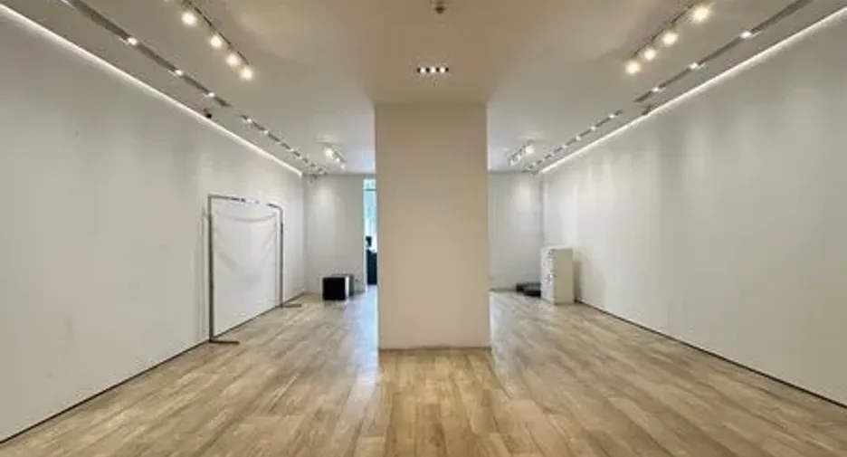 For rent office in Phra Khanong, Bangkok