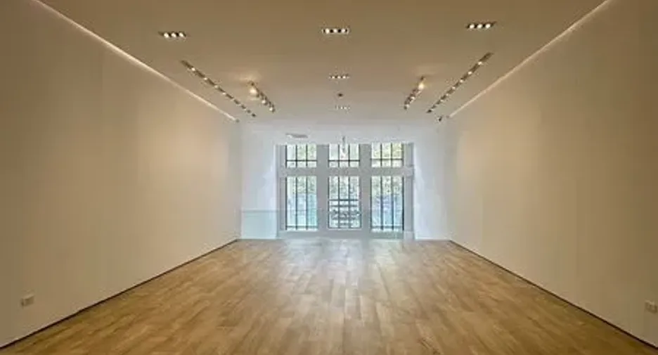 For rent office in Phra Khanong, Bangkok