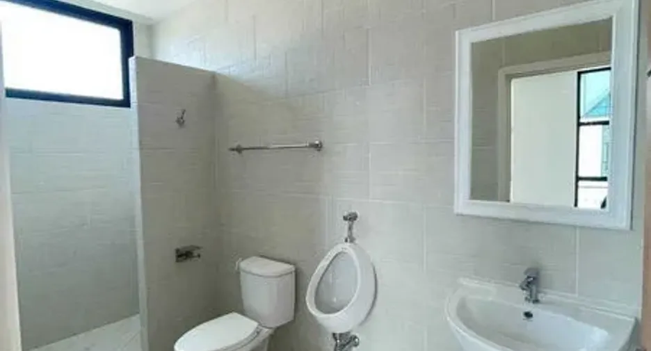 For rent office in Bang Kapi, Bangkok