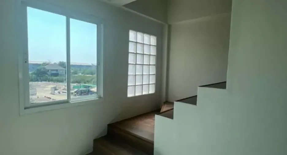 For rent 9 bedrooms office in Prawet, Bangkok