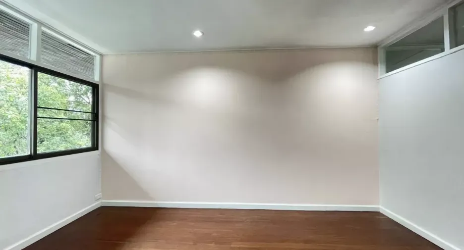 For rent 6 bedrooms office in Din Daeng, Bangkok