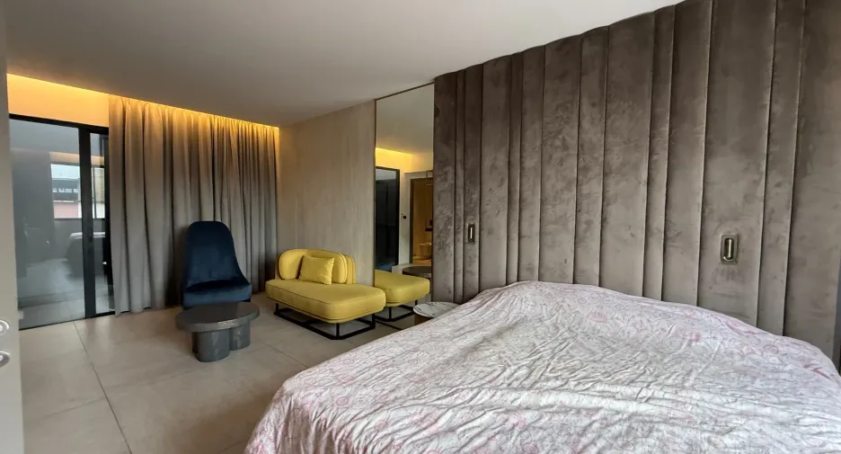 For rent 4 bedrooms office in Watthana, Bangkok