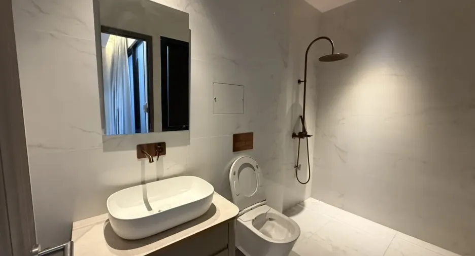 For rent 4 bedrooms office in Watthana, Bangkok
