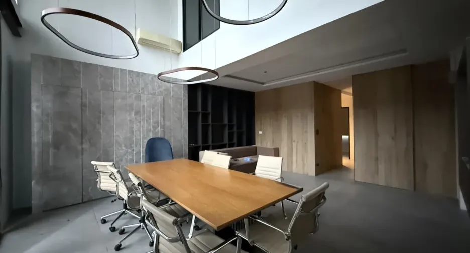 For rent 4 bedrooms office in Watthana, Bangkok