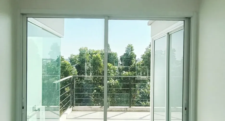Oficina en alquiler y en venta en Prawet, Bangkok