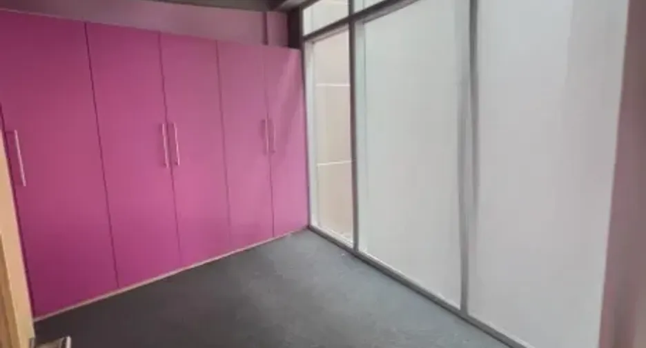 For rent retail Space in Watthana, Bangkok