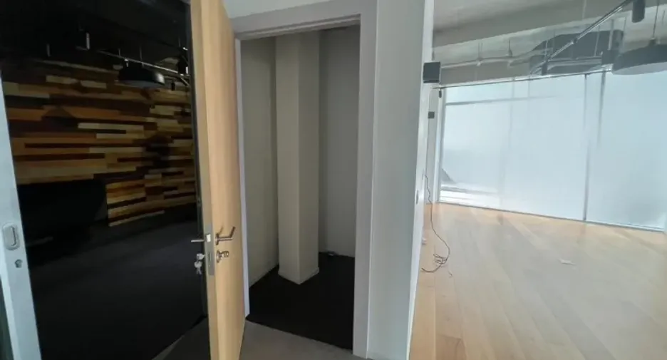 For rent retail Space in Watthana, Bangkok