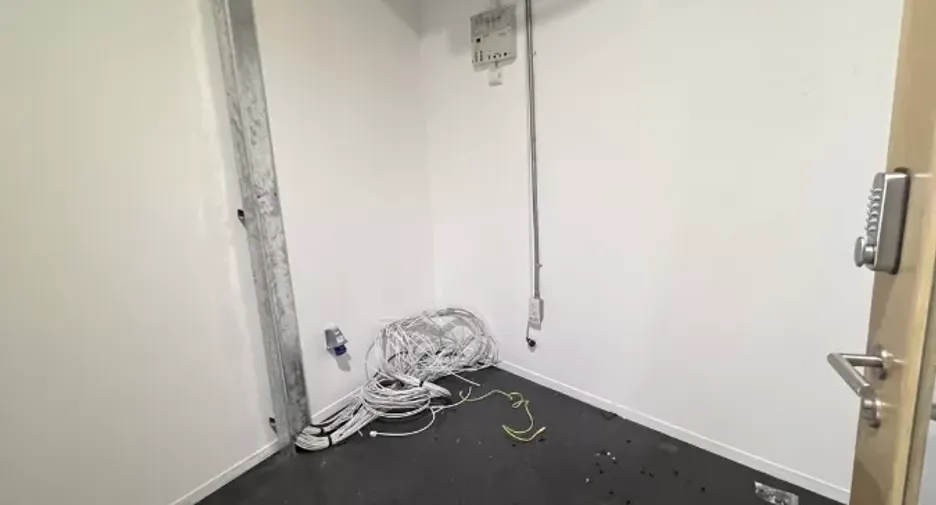 For rent retail Space in Watthana, Bangkok