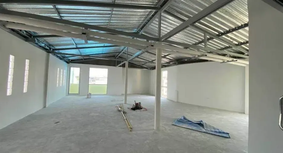 For sale retail Space in Khlong Toei, Bangkok