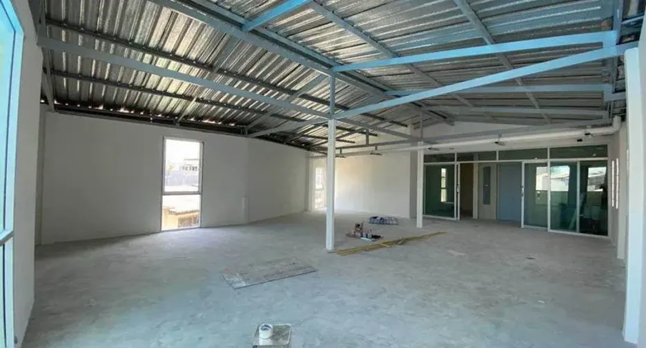 For sale retail Space in Khlong Toei, Bangkok
