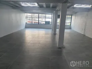 出租 商业空间 在 Khlong Toei, 曼谷