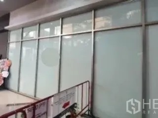 Local comercial en alquiler en Khlong Toei, Bangkok