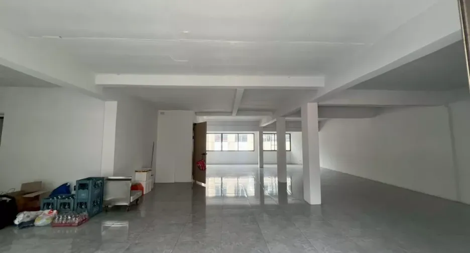 For rent retail Space in Pathum Wan, Bangkok