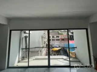 For rent retail Space in Pathum Wan, Bangkok