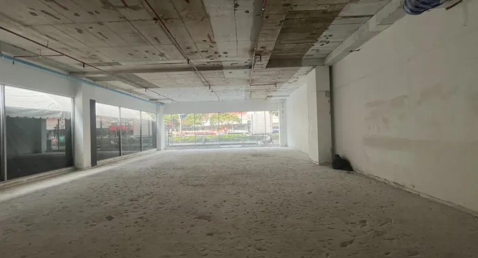 For rent retail Space in Khlong Toei, Bangkok