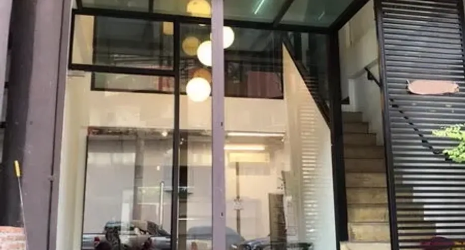 For rent retail Space in Watthana, Bangkok