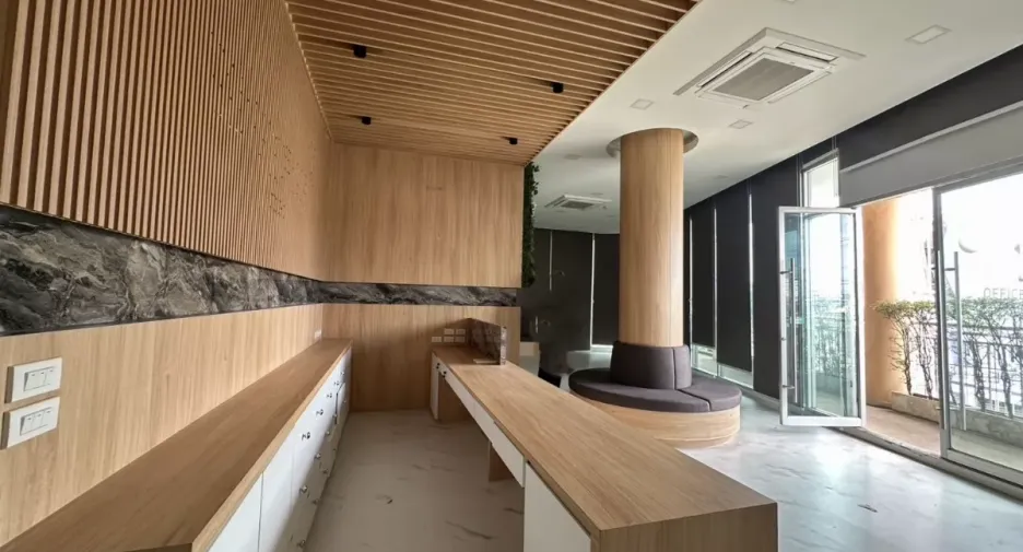 For rent retail Space in Phra Khanong, Bangkok
