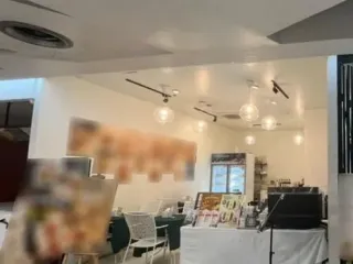 For rent retail Space in Watthana, Bangkok