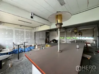 For rent retail Space in Watthana, Bangkok