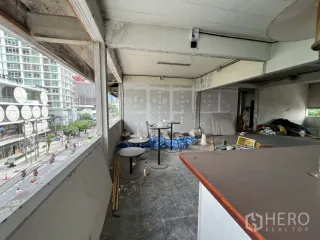 For rent retail Space in Watthana, Bangkok