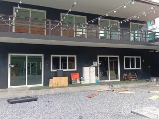 For rent retail Space in Huai Khwang, Bangkok