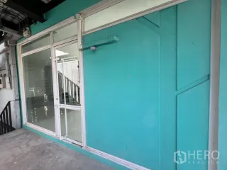 出租 商业空间 在 Watthana, 曼谷