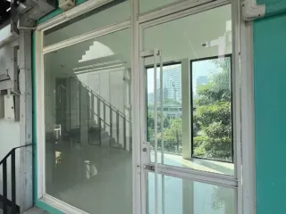 出租 商业空间 在 Watthana, 曼谷