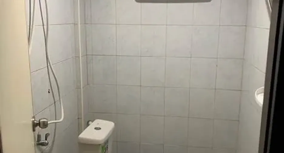 For rent 3 bedrooms retail Space in Khlong Toei, Bangkok
