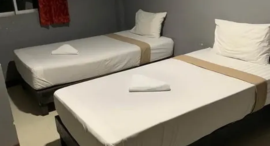 For rent 3 bedrooms retail Space in Khlong Toei, Bangkok