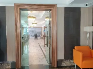 Аренда торговое помещение в Кхлонг Тоеи, Бангкок