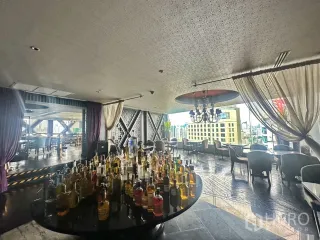 出租 商业空间 在 Khlong Toei, 曼谷