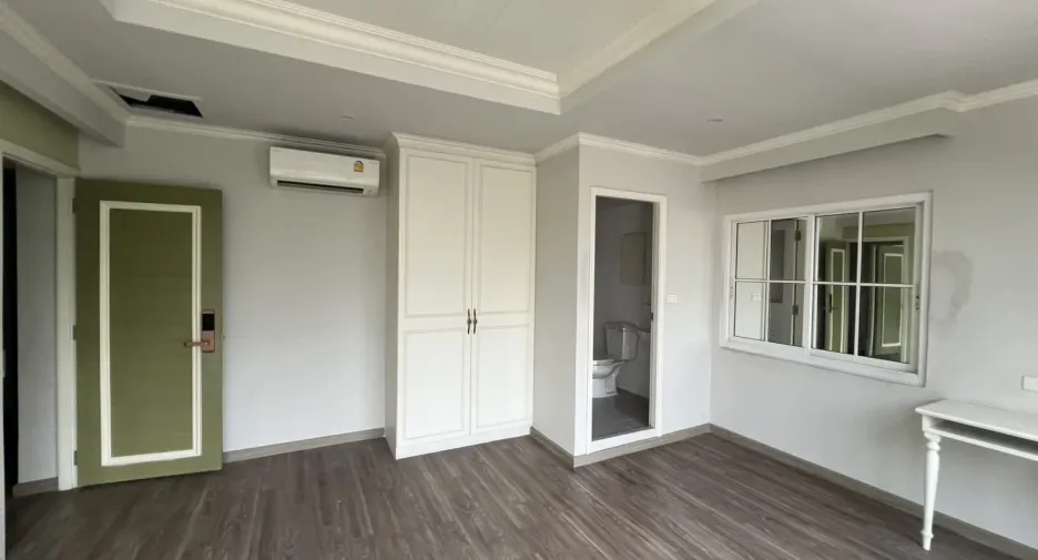 Gewerbefläche zur Miete in Bang Rak, Bangkok