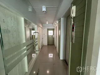 For rent retail Space in Bang Rak, Bangkok