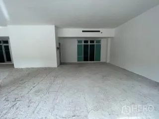 For rent retail Space in Watthana, Bangkok