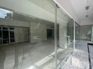 For rent retail Space in Watthana, Bangkok