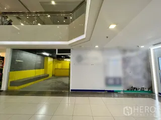 出租 商业空间 在 Khlong Toei, 曼谷