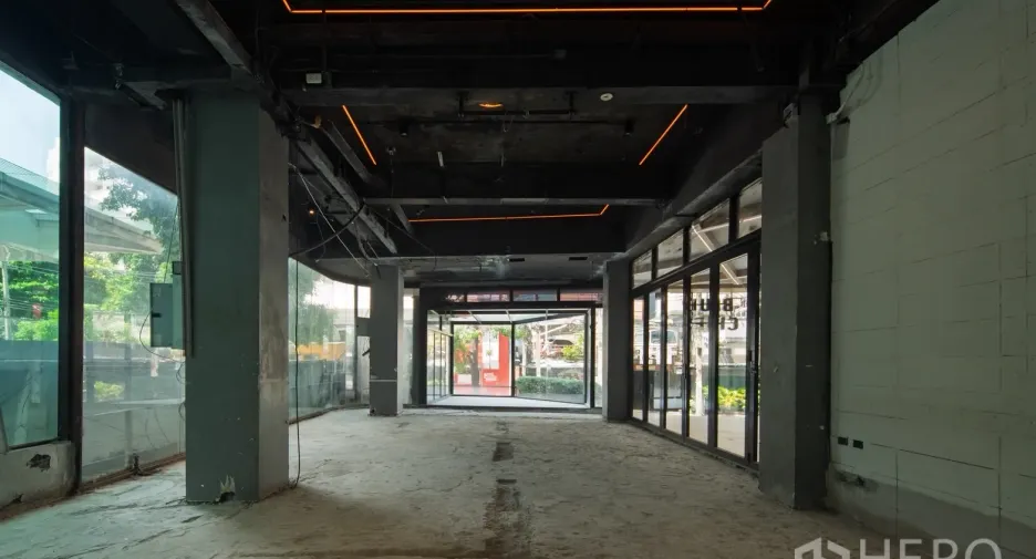 Gewerbefläche zur Miete in Watthana, Bangkok