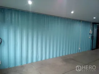 出租 商业空间 在 Khlong Toei, 曼谷