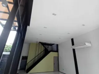 Local comercial en alquiler en Khlong Toei, Bangkok