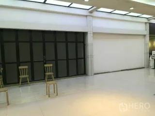 出租 商业空间 在 Watthana, 曼谷
