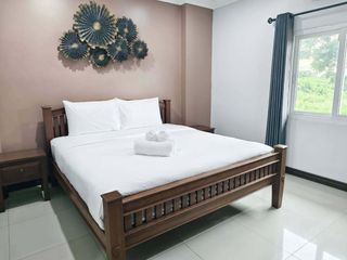Villa zum Kauf und zur Miete mit 7 Zimmer in Bang Lamung, Chonburi