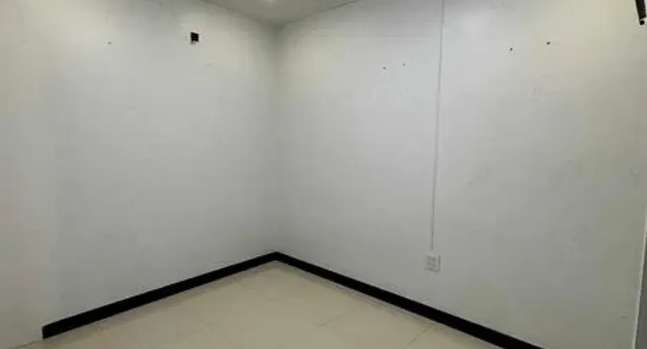 For rent retail Space in Yan Nawa, Bangkok