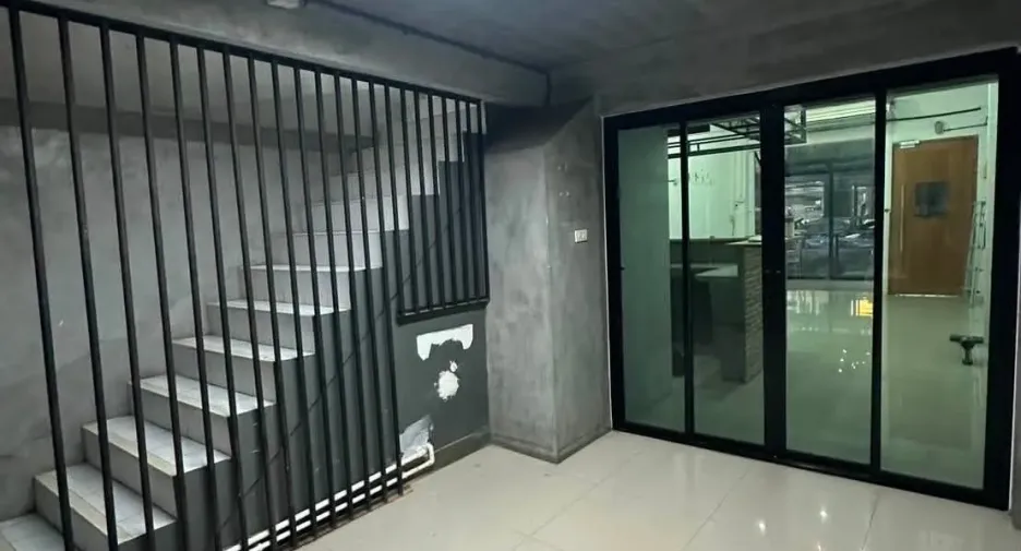 出租 商业空间 在 Chatuchak, 曼谷